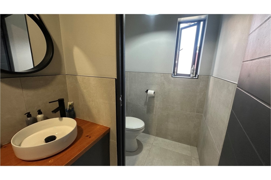 3 Bedroom Property for Sale in De Zoete Inval Western Cape